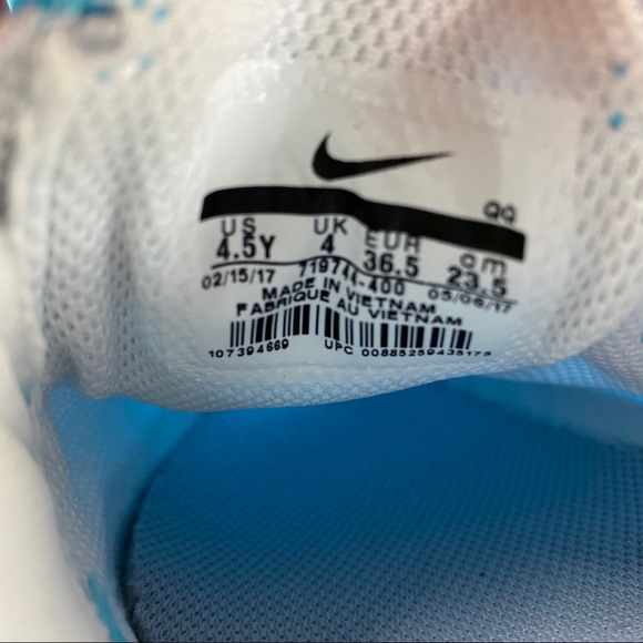 Nike Youth Toki Slip ons - Picture 6 of 6